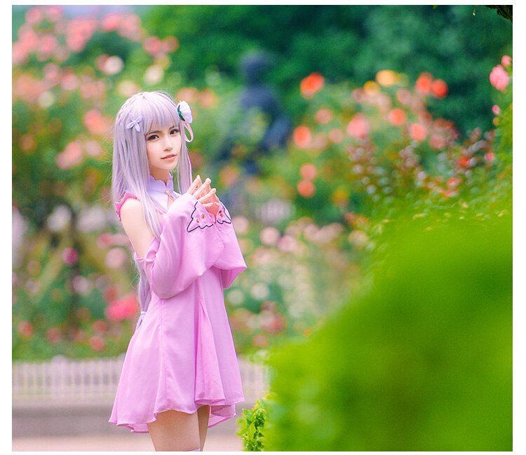Re: Zero Life in a different world Emilia Cosplay