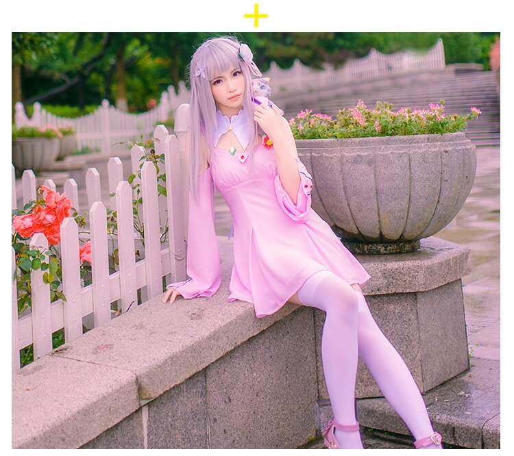 Re: Zero Life in a different world Emilia Cosplay